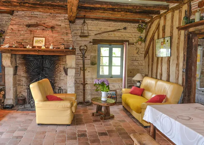 펜션 In Eglise-Neuve-d'Issac